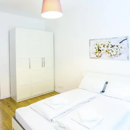 Churchill Apartmanhotel