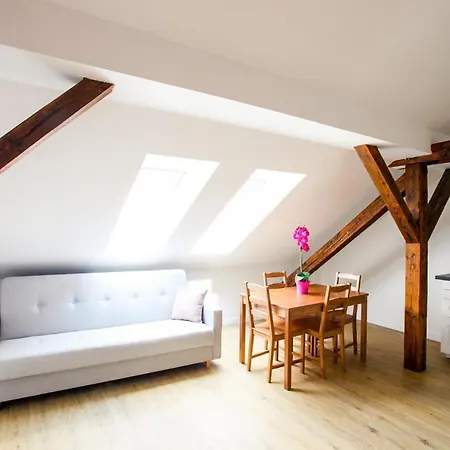Churchill Apartmanhotel 4*