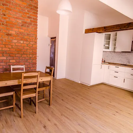 Churchill Hotel apartamentowy 4*