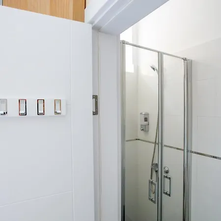 Churchill Aparthotel 4*